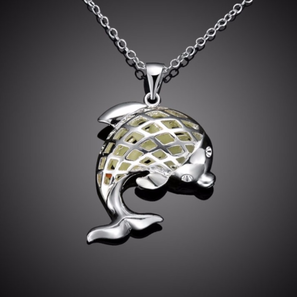 🥰Dolphin Silver Plated Luminous Necklace